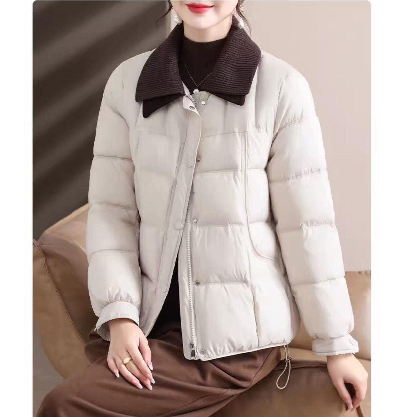 中老年妈妈装冬季新款羽绒棉服女短款轻薄小棉袄洋气拼接棉衣外套