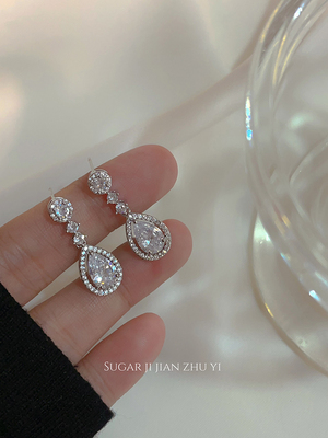 小众设计！轻奢闪钻水滴耳环