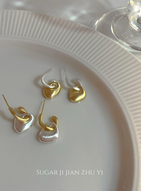 小众设计！金银撞色不规则耳钉