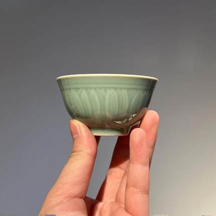 80年代出口海外龙泉青瓷 粉青梅子明刻莲花主人杯泡茶品茗杯盏80c