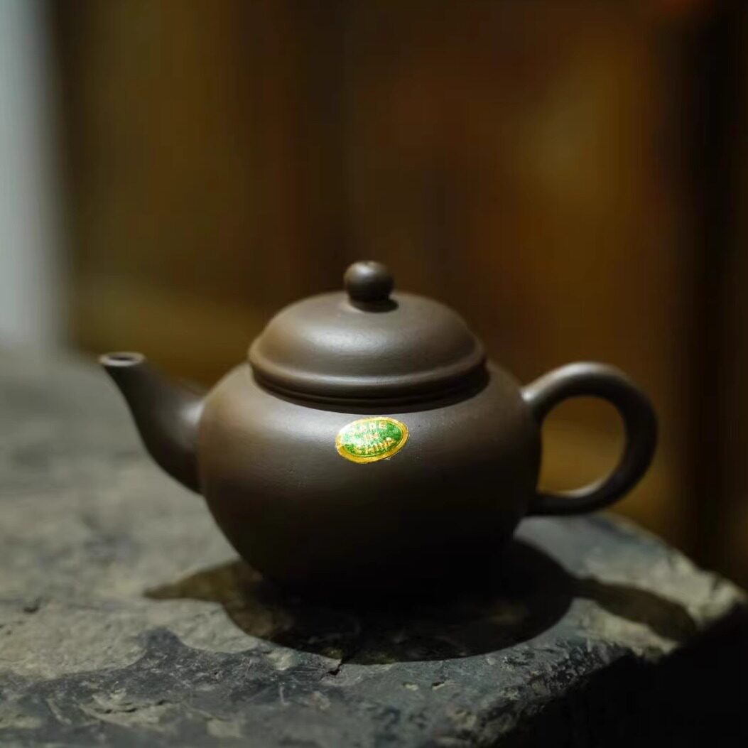 70年早期紫砂一厂原矿老黑铁砂 鸭嘴水平壶精品绿标 孟臣款泡茶道