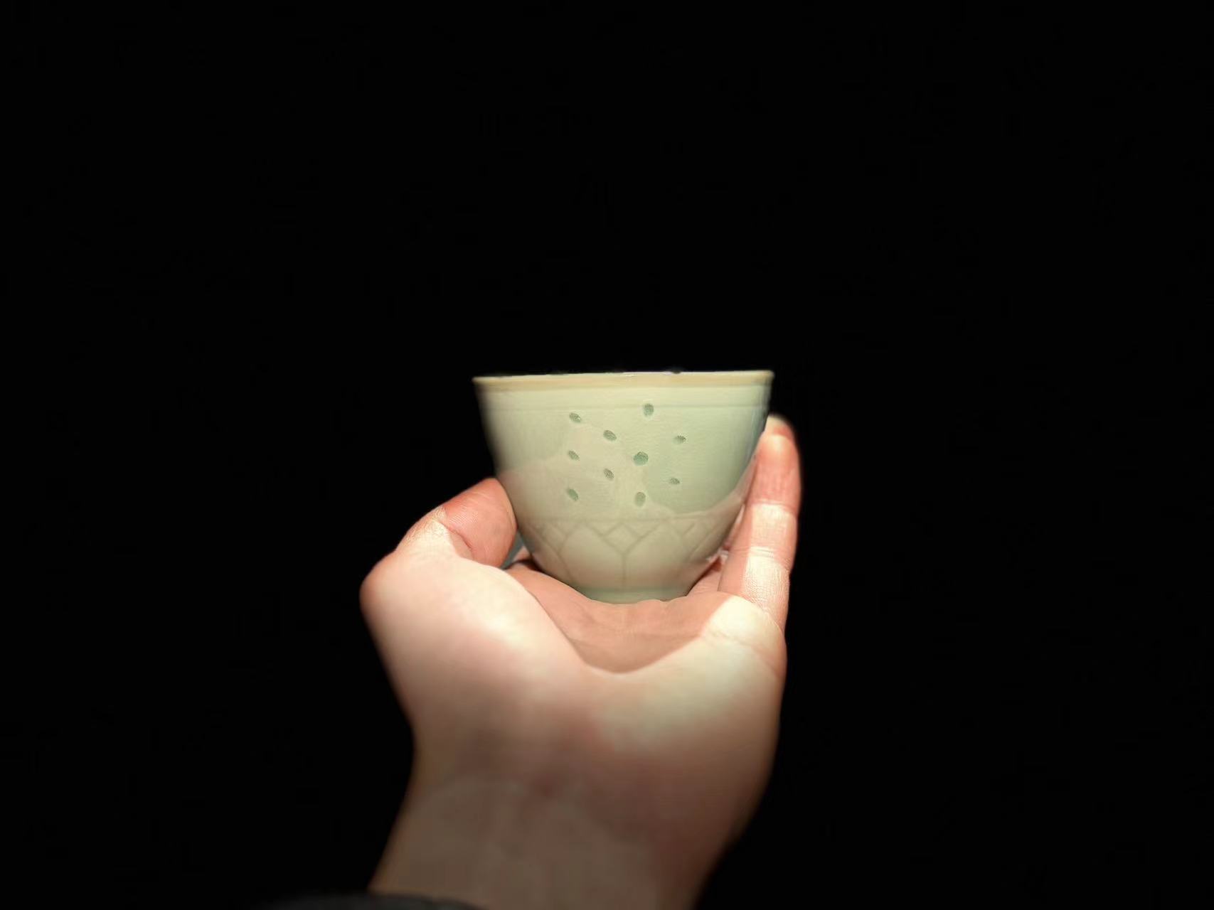 70年龙泉青瓷杯玲珑杯