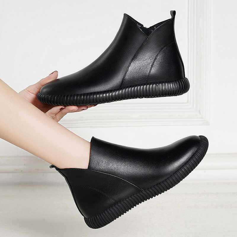 真皮短靴冬季加绒平底防滑休闲靴马丁靴软底舒适复古裸靴妈妈靴女