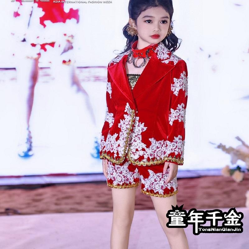 秋冬款出租出售儿童走秀潮服女童红色金丝绒走秀西装套装时装花