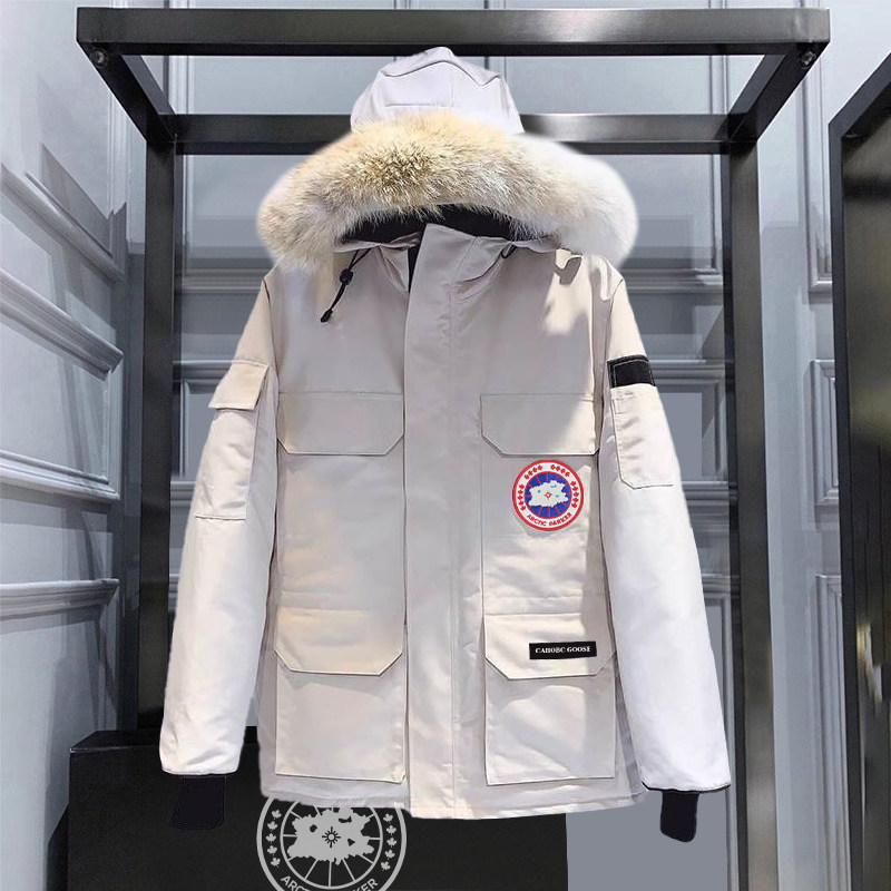 保命大鹅雪乡人手一件羽绒服男士