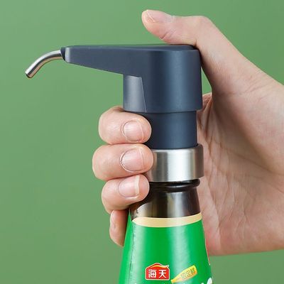 蚝油挤压器大小通用蚝油瓶泵头海天李锦记专用耗油按压嘴挤压器