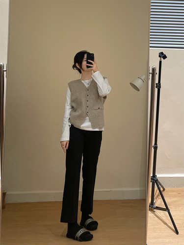 叠穿复古高级感小马甲