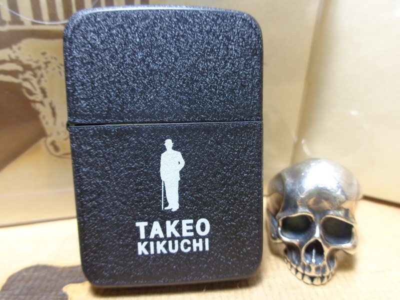 原装正版 2001年J全新首版41黑裂复刻纪念打火机 zippo