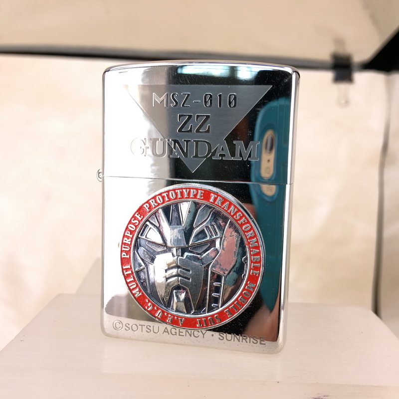 原装正版 1999年L全新限量3D圆标贴章机动战士高达ZZ打火机 ZIPPO