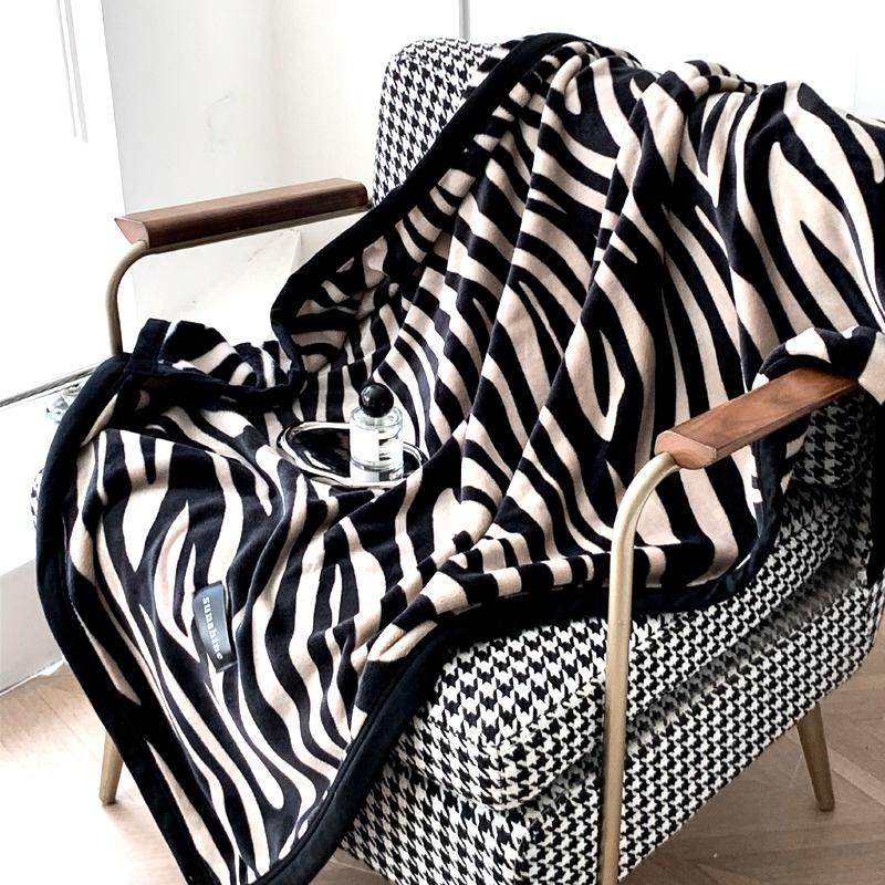 高级感斑马纹沙发毯子毛毯装饰盖披肩毯办公室午睡毯单人冬季时尚