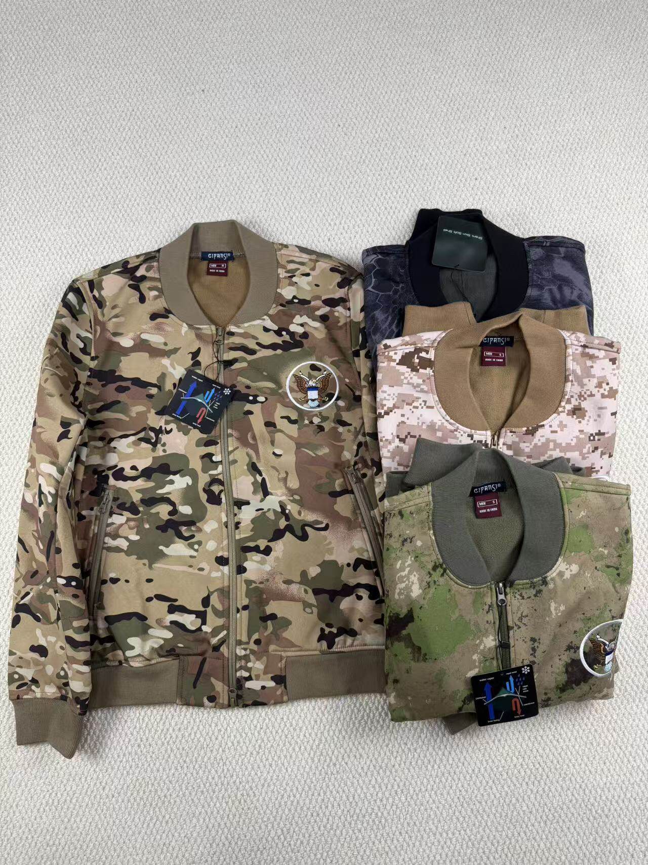 外贸男秋冬棒球领迷彩飞行服夹克外套户外防风防水加绒软壳冲锋衣