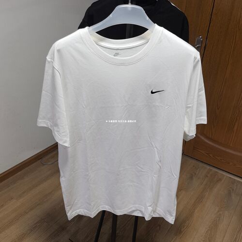 NIKE耐克男经典基础小勾短袖T恤