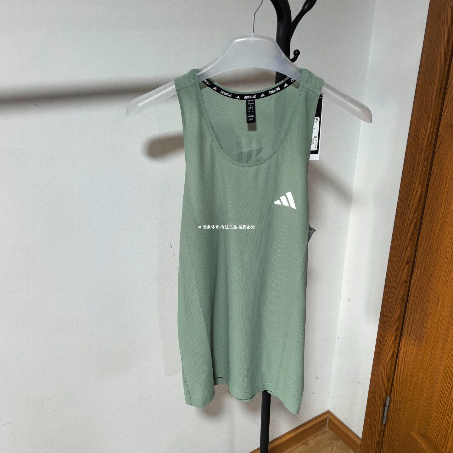 Adidas阿迪达斯男子运动训练速干排汗背心跑步健身无袖T恤 JC9812