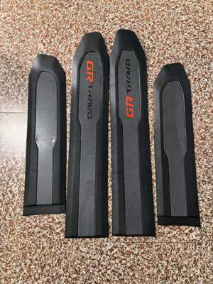 适用于16-26年海拉克斯HILUX REVO TRAVO改装碳纤纹GR门边装饰板