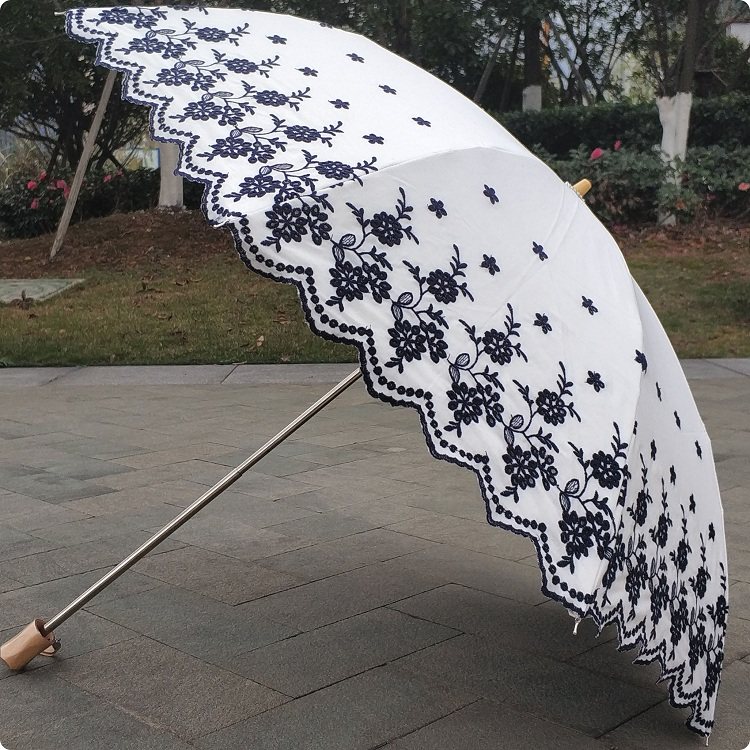 复古典白色青花刺绣花二折黑胶防紫外线防晒遮阳太阳伞晴雨伞洋伞