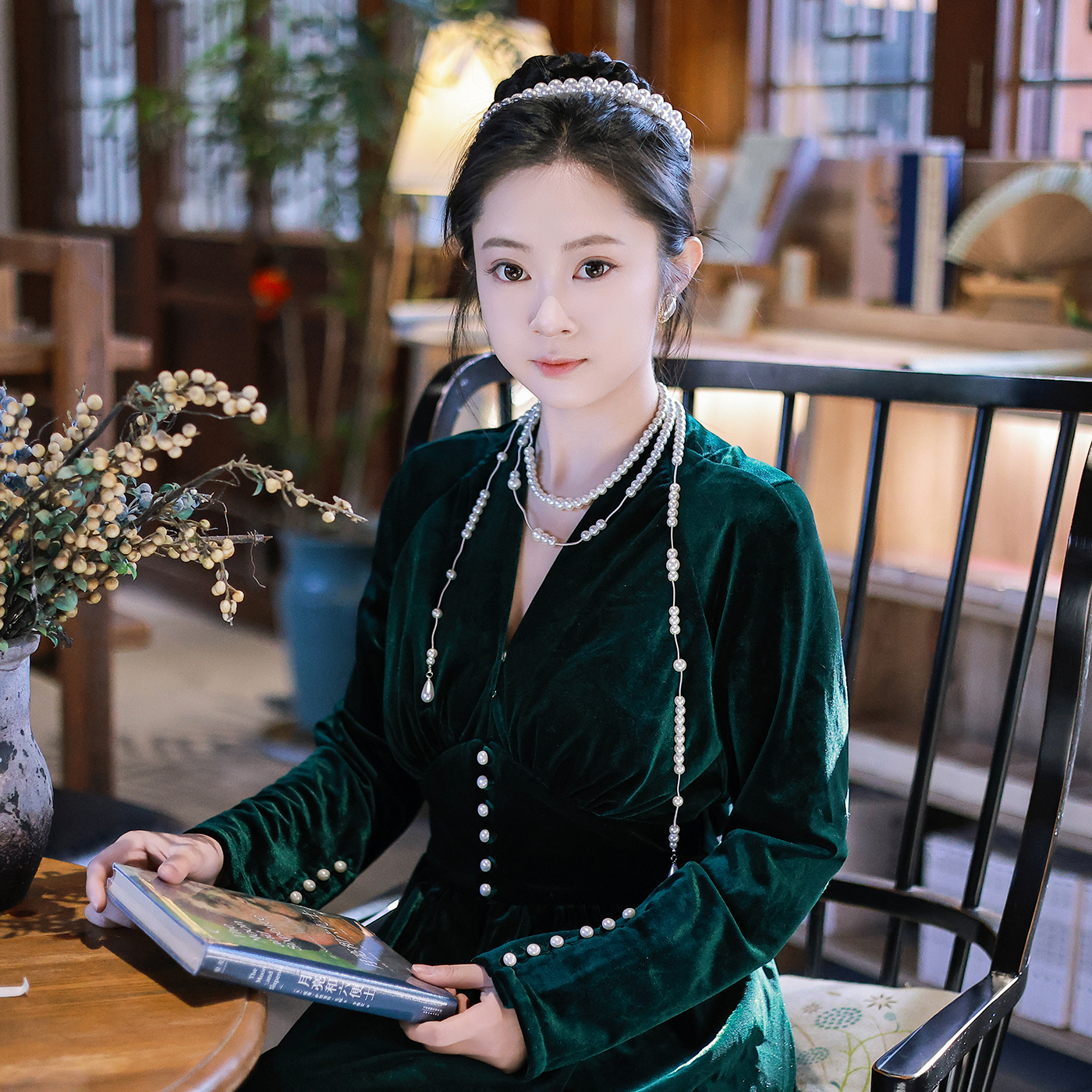 华丽复古小礼服秋冬金丝绒墨绿色酒红色修身连衣裙大摆裙超长裙