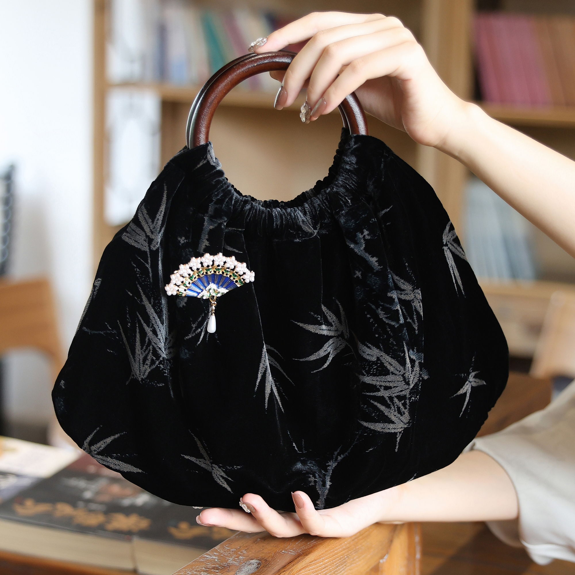 墨竹真丝丝绒高级感中式包包通用款女包旗袍国风手提包女小拎包