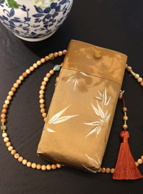 新中式国风棕底竹林手机包