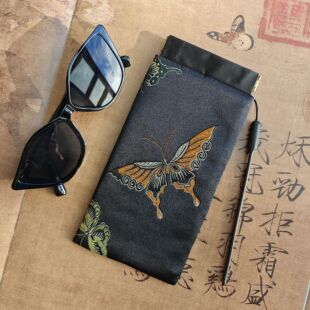 中国风复古蝴蝶图案便携眼镜袋便携近视镜专用袋加厚抗压眼镜收纳