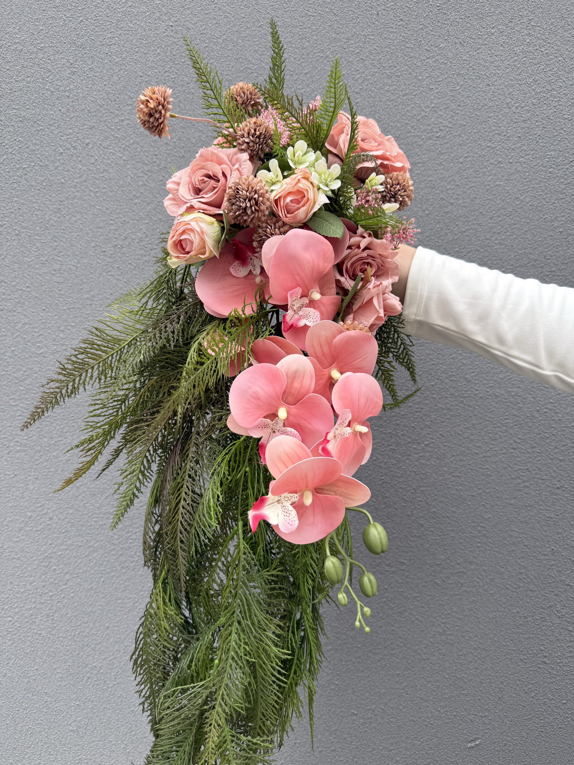 new粉色手捧花花神道具新娘领证花 hot紫色瀑布花婚礼水滴仿真花