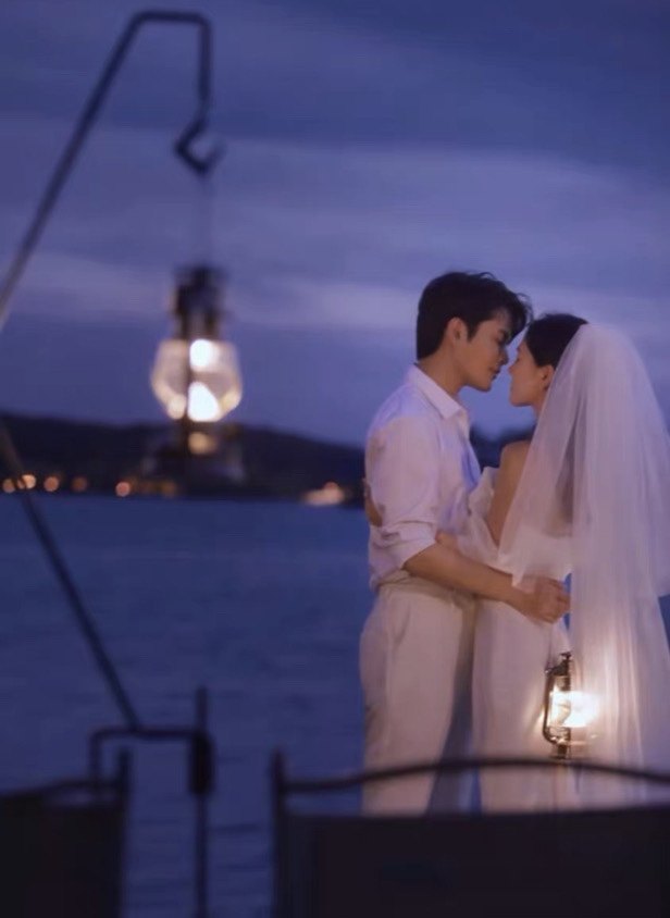 影楼婚纱外景写真拍照装饰露营椅子新娘夜景氛围摄影道具煤油灯伞