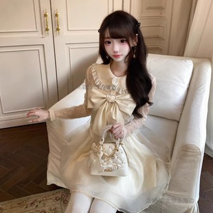 森女系原创想去海边 仙女星系 温柔秋冬清楚系连衣裙娃娃领蕾丝