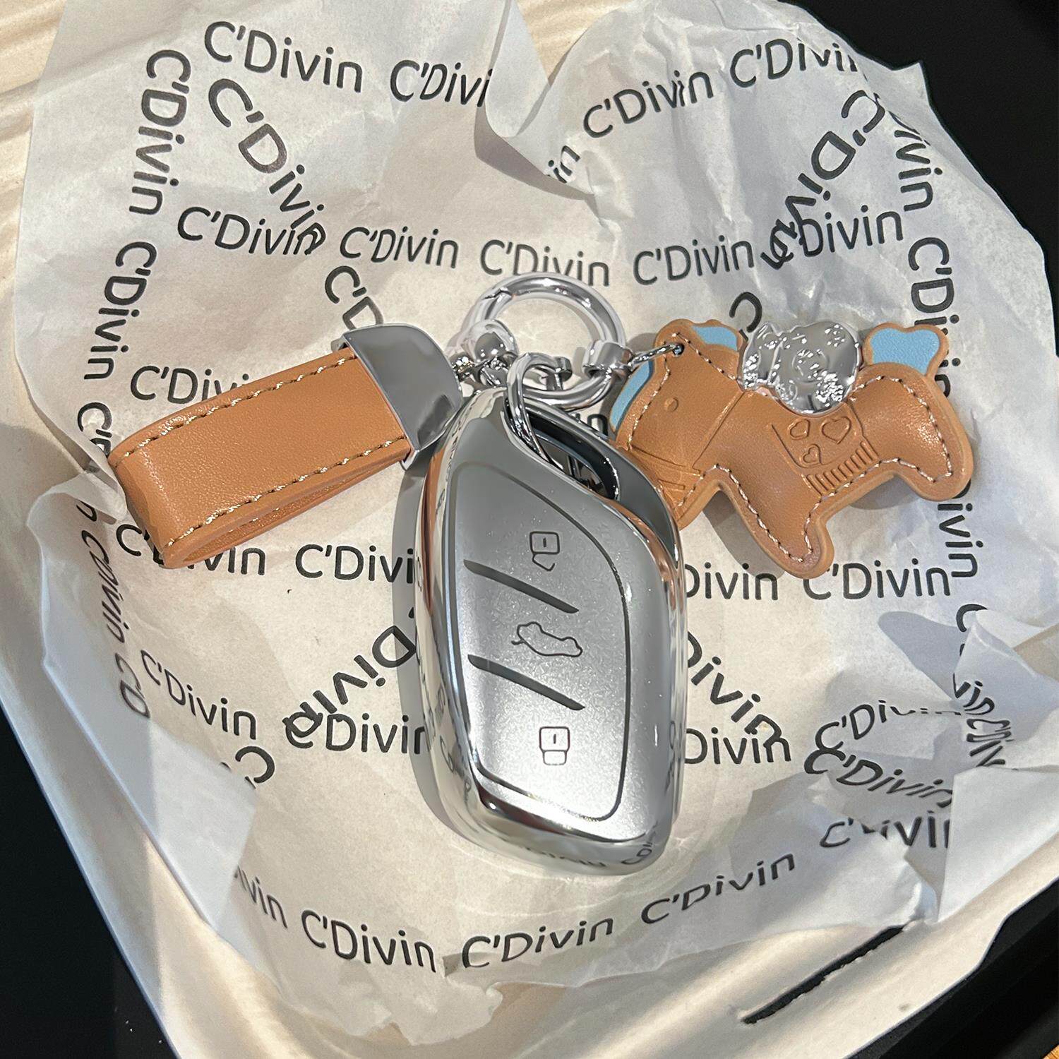 适用荣威rx5钥匙套i5专用d7保护壳i6max女d6汽车用品d5x高级包扣