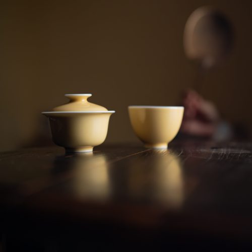 观云听雨蜜杏原矿釉陶瓷手工米色茶具二才盖碗景德镇主人杯茶杯
