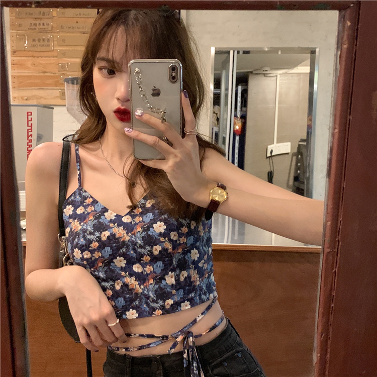 Real price spring and summer Korean version 2021 new V-neck slim short floral bandage small sling vest