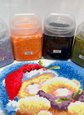 DIY材料:韩版GREEN树脂方钻（DMC447色）钻石画配图专用