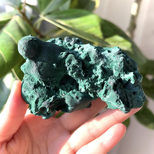 天然孔雀石原石丝绒针状纹理孔雀石矿物晶体教学标本水晶原石摆件