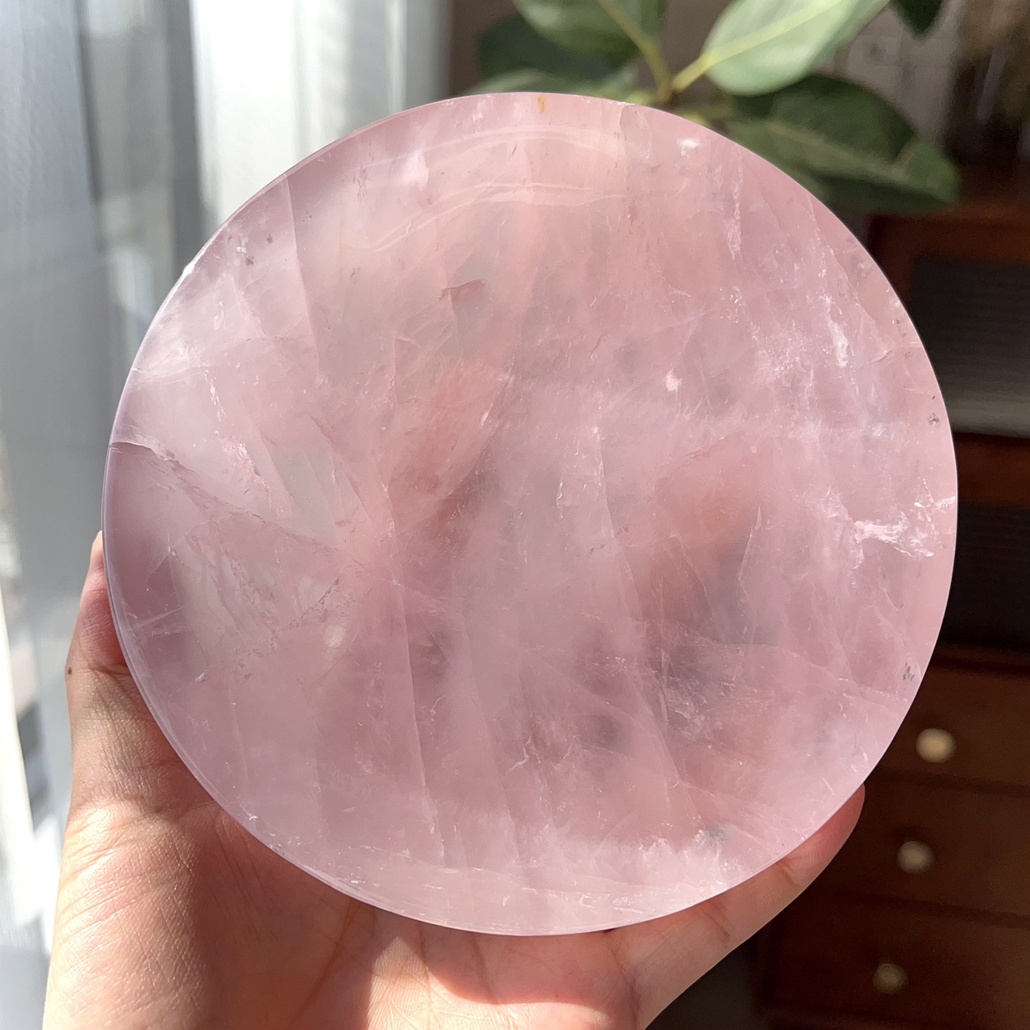 天然粉水晶盘子消磁碗摆件