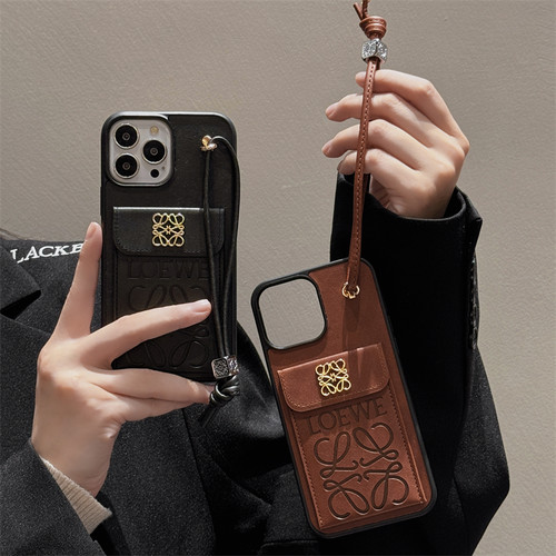 高级奢华潮牌LOEW适用iPhone14promax手机壳轻12/11奢高档皮质17印花苹果15一体插卡包16PRO小众13女手链XR套