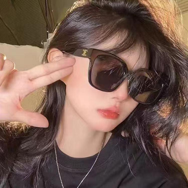 买一送一新款偏光太阳镜简约休闲方形大框明星同款男女款墨镜眼镜