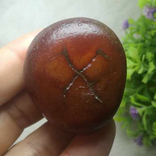 超低甩卖 天然马岛玛瑙原石小摆件，文字石，X形 小巧精美把玩件