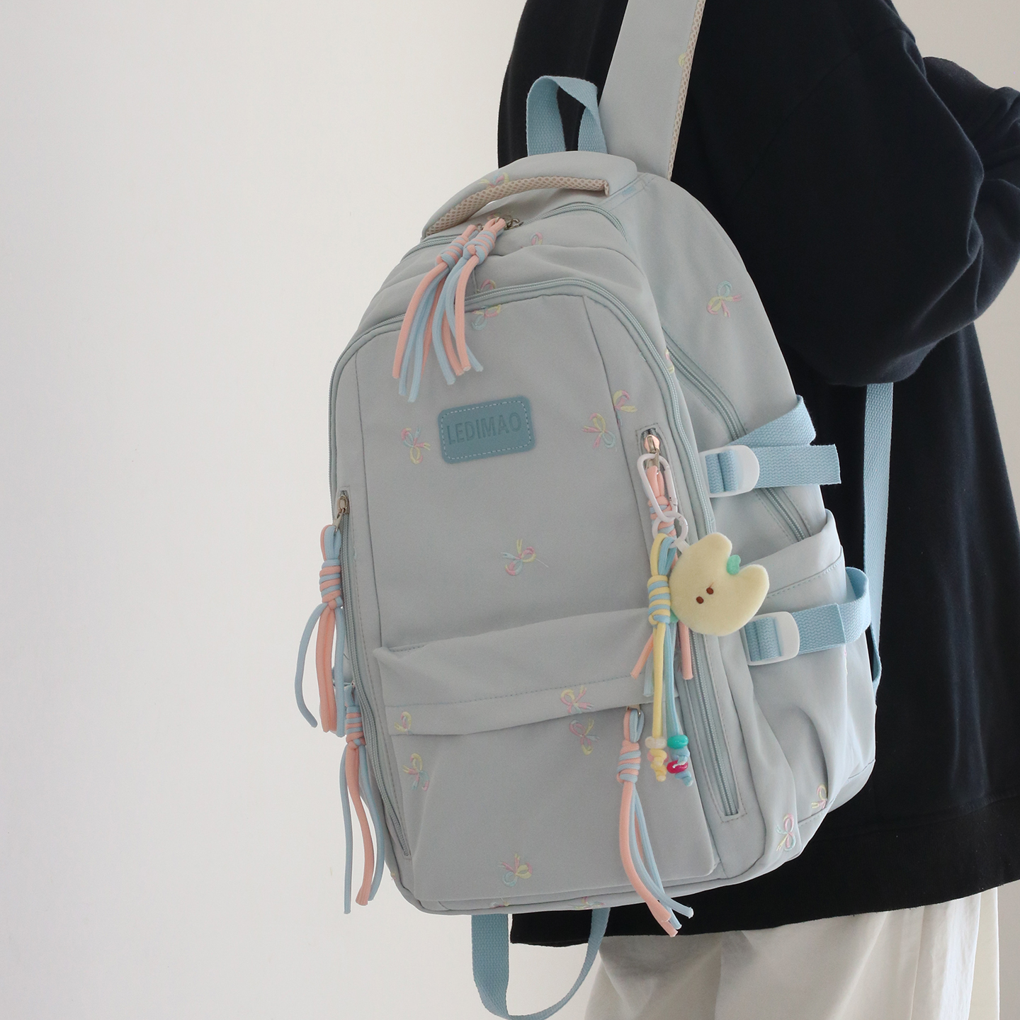 高颜值书包女初中生韩版森系大容量背包高中小学生时尚轻便双肩包