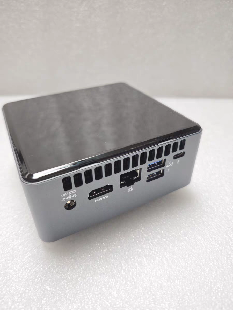 迷你主机办公电脑办公小主机八代i7四核心黑苹果win11可装双系统