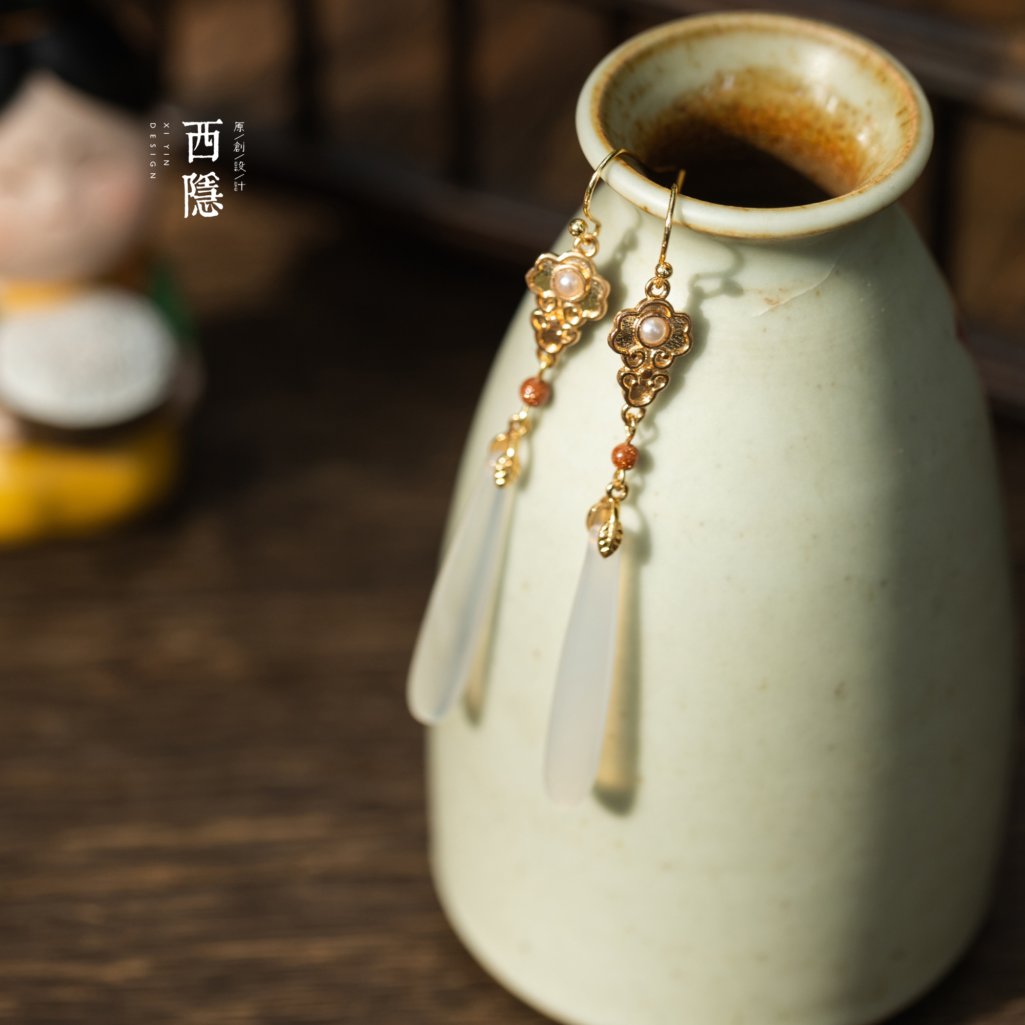 须尽欢 | 新中式天然白玉玛瑙玉髓长水滴纯银耳钩汉服旗袍耳坠环