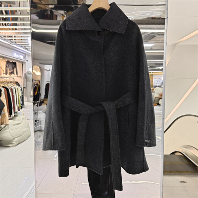 黑色翻领系带收腰中长款毛呢大衣