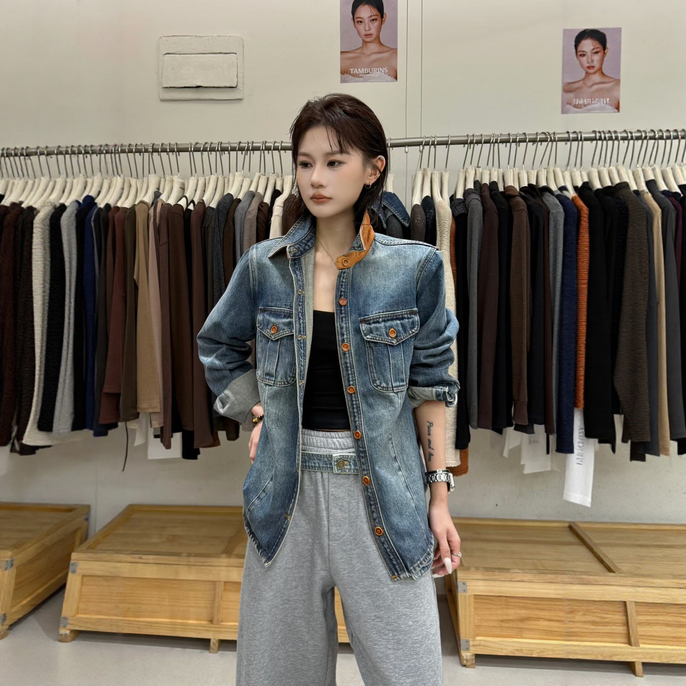 翻领撞色纽扣牛仔衬衫女外套2026
