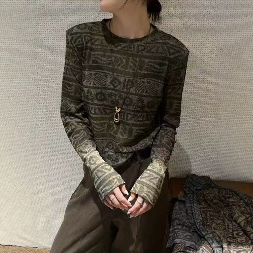 复古几何印花长袖t恤女2026秋潮