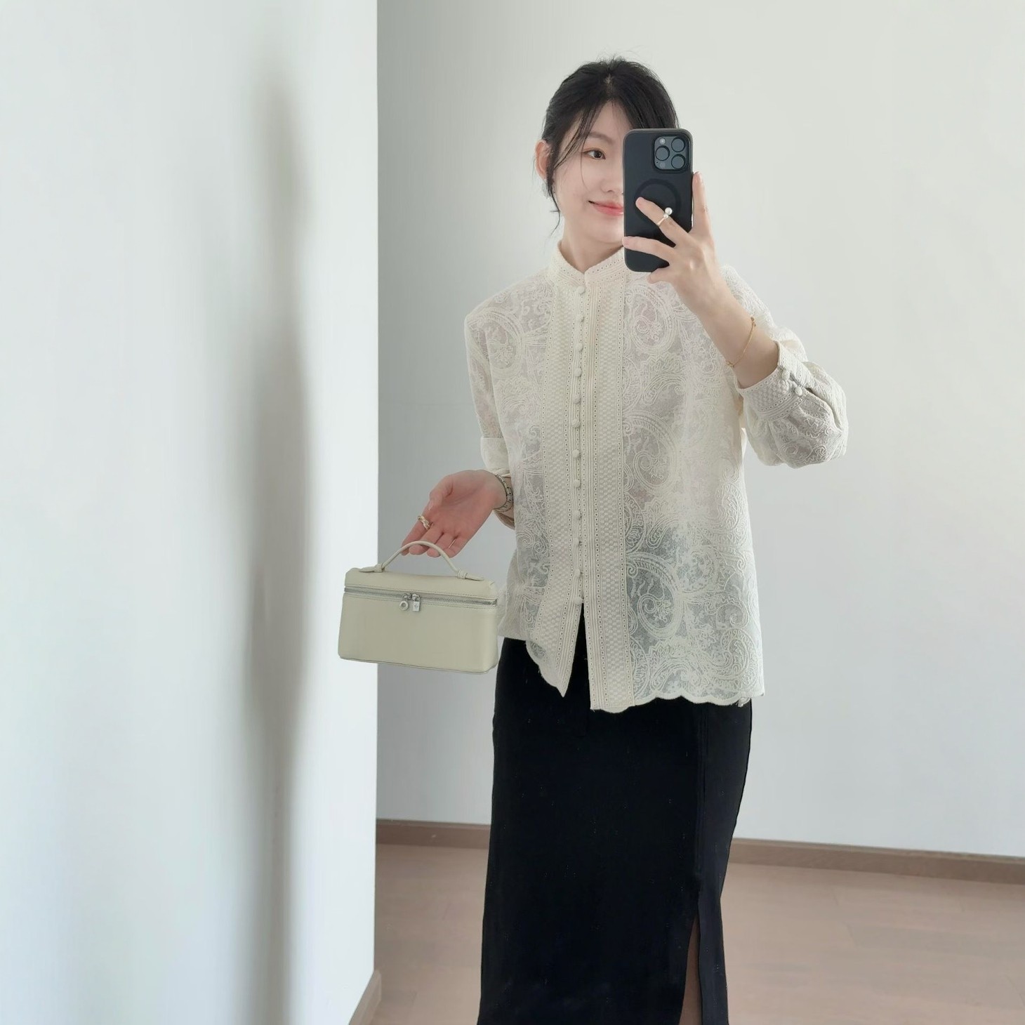 新中式国风衬衫女高级感衬衣2026早春新款欧洲站刺绣提花复古上衣