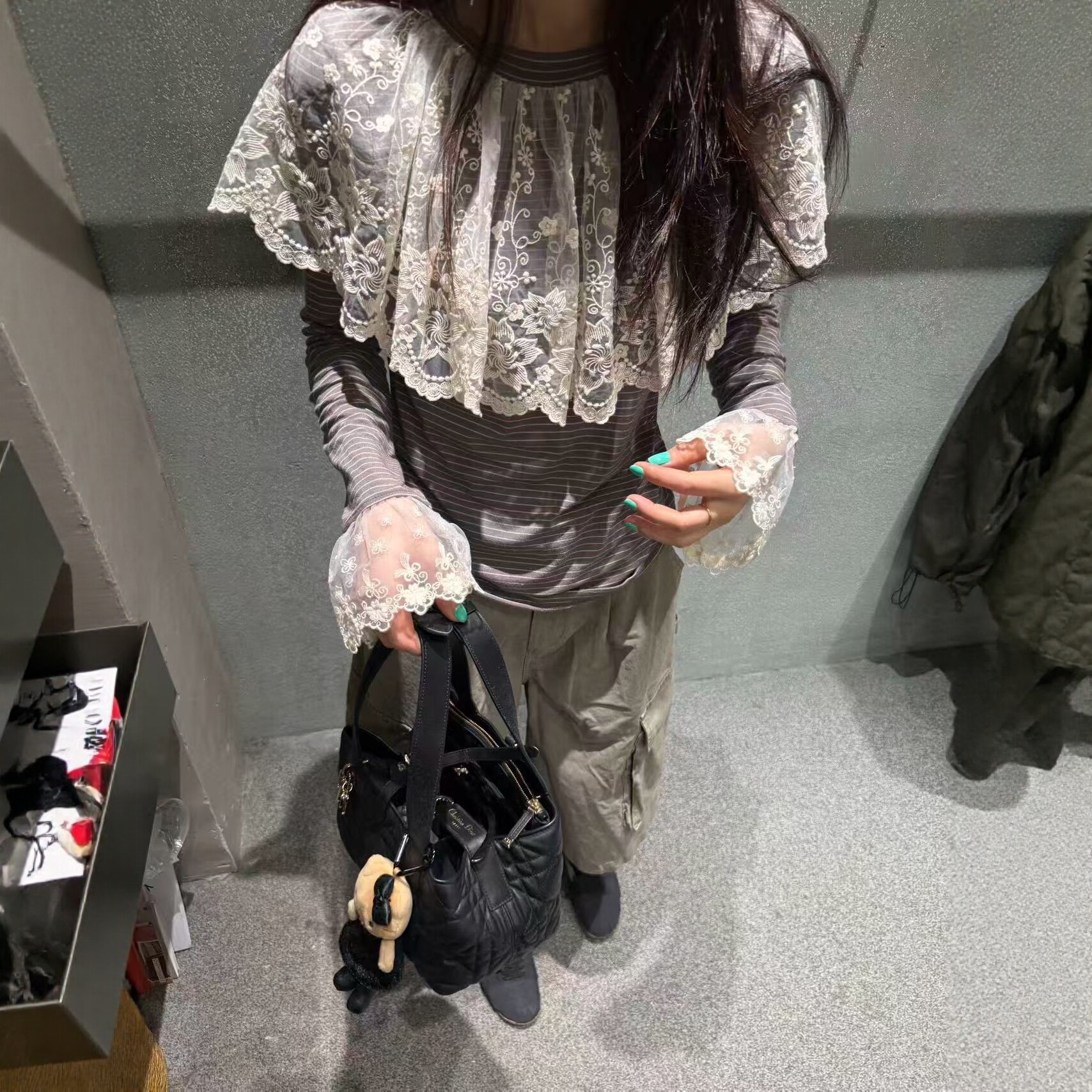 荷叶边蕾丝拼接长袖T恤宽松上衣