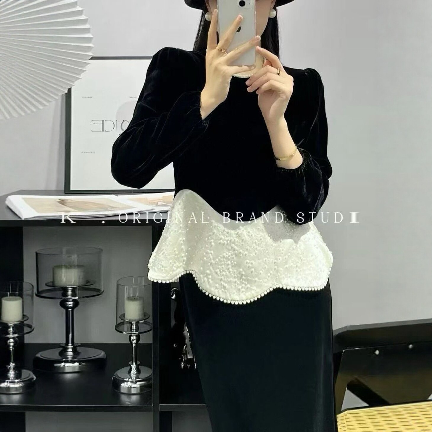 长袖撞色娃娃款丝绒钉珠小衫女潮