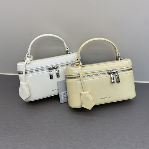 2026新款时尚油蜡皮小方包高级感单肩斜挎包小众设计轻奢手提包女