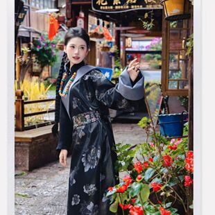 网红新款藏装康巴藏服女士不丹藏族写真服装藏式西藏藏袍旅拍
