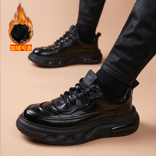 头层牛皮休闲皮鞋男款2025秋冬款运动真皮潮流百搭英伦风加绒男鞋