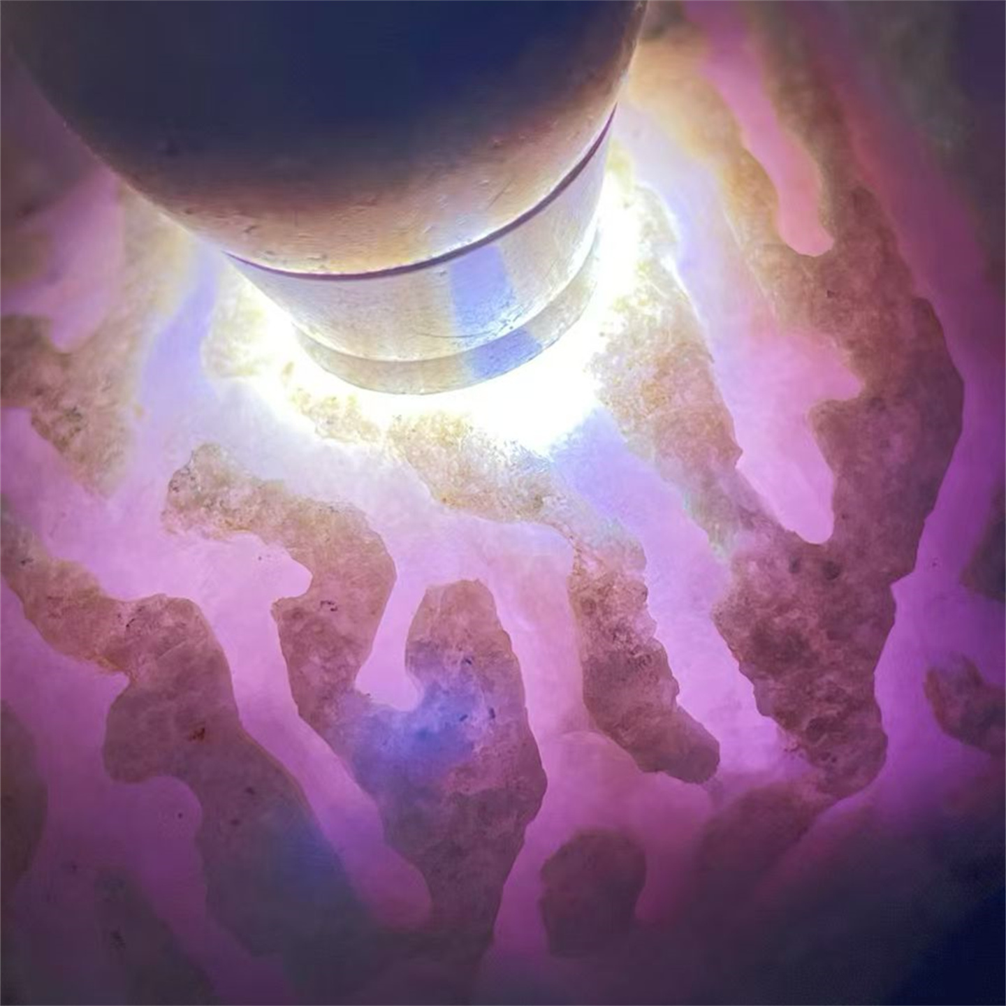 M23410缅甸天然翡翠原石老坑木那开窗春料手镯料 重2.3公斤