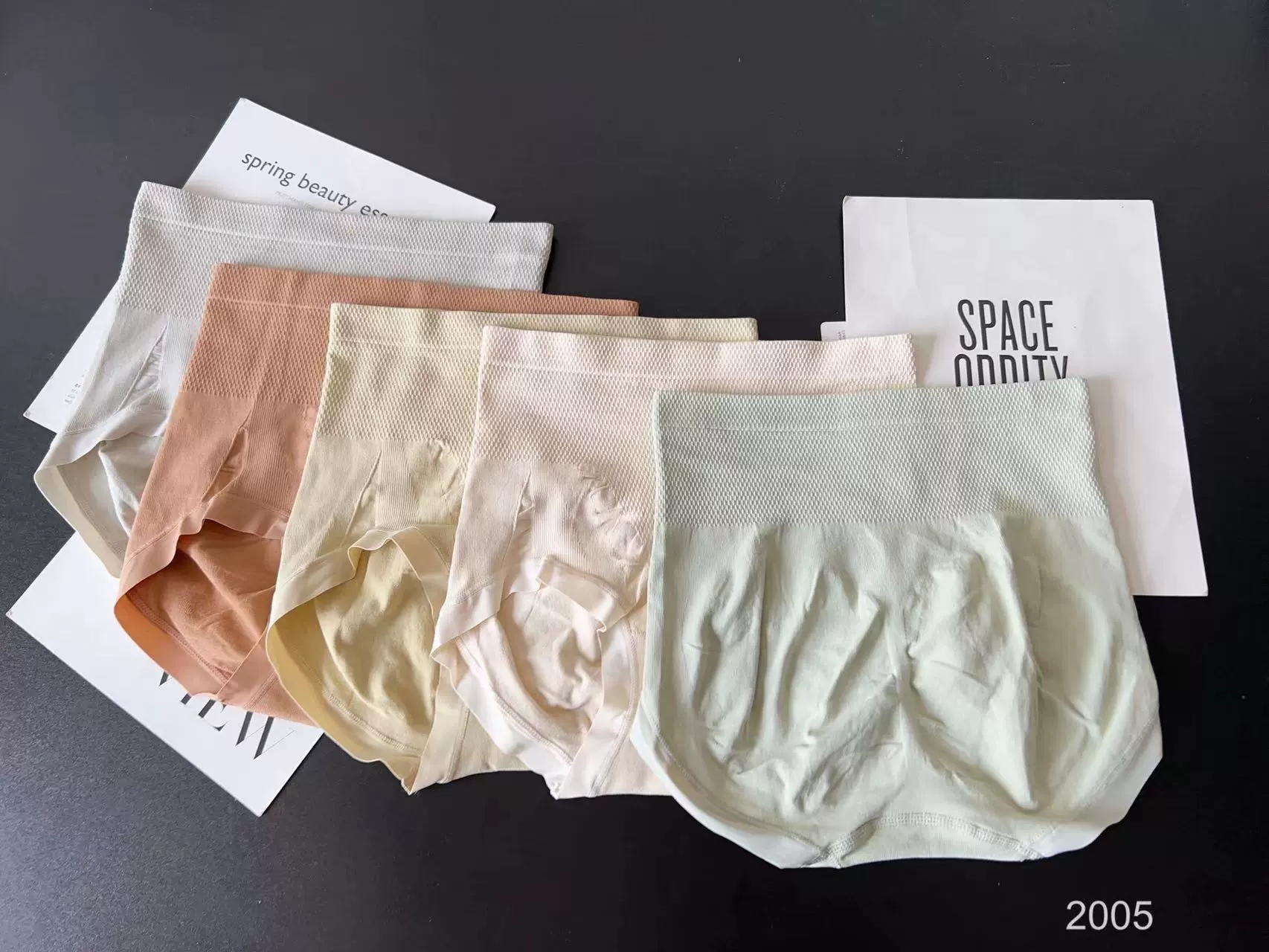 柔软舒适内裤中高腰宽松透气收腹提臀女士底裤三角短裤