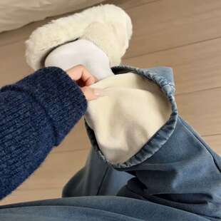 加绒牛仔裤女秋冬大码胖mm显瘦休闲小个子松紧腰直筒宽松阔腿裤子